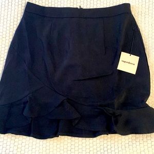 Superdown black ruffle mini skirt medium NWT